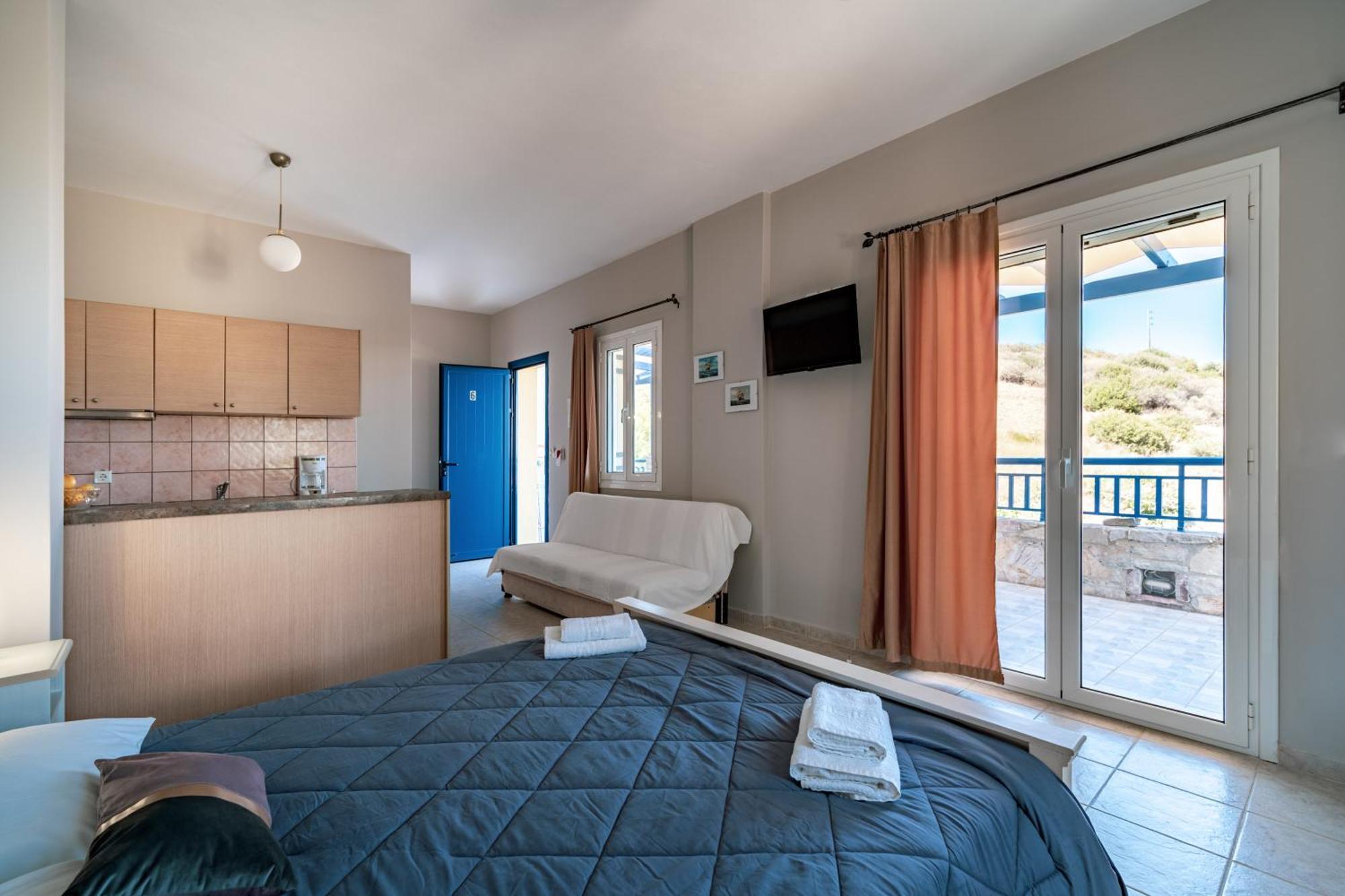 Philyra Appartments Agia Pelagia  Номер фото